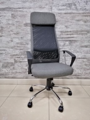 Кресло Barneo K-116 для персонала (серая ткань, черная сетка) в Асбесте - asbest.mebel-74.com | фото